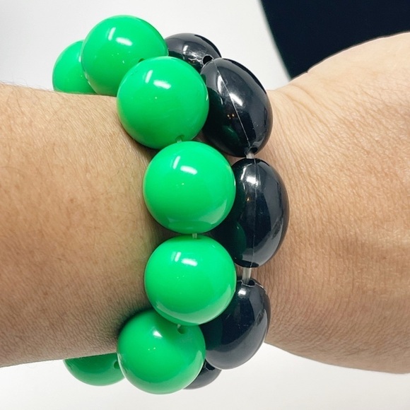Set Of Two Vintage Chunky Stretchy Bracelets Green/Black Beads - Picture 1 of 5